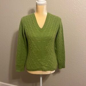 MADISON Studio Green V-Neck Cashmere Sweater Size M